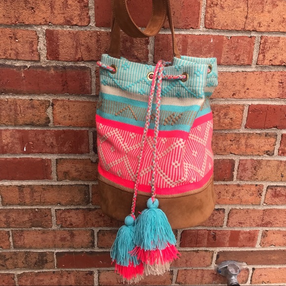 NWT Wayuu woven bag with leather - Picture 3 of 6